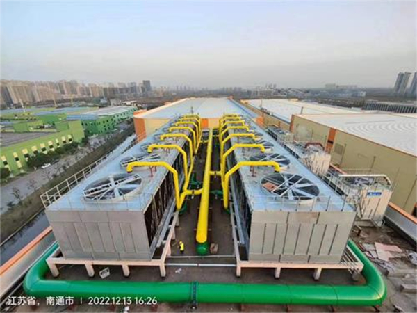 關于橫流式冷卻塔與逆流式冷卻塔的區(qū)別簡析(橫流式和逆流式冷卻塔區(qū)別)